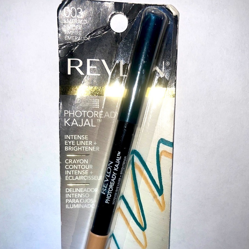 Revlon Photoready Kajal Intense Eye Liner & Brightener in EMERALD #003
